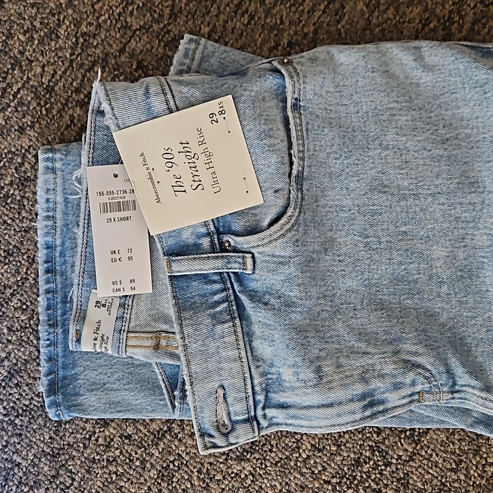 Ultra high rise 90s straight jean